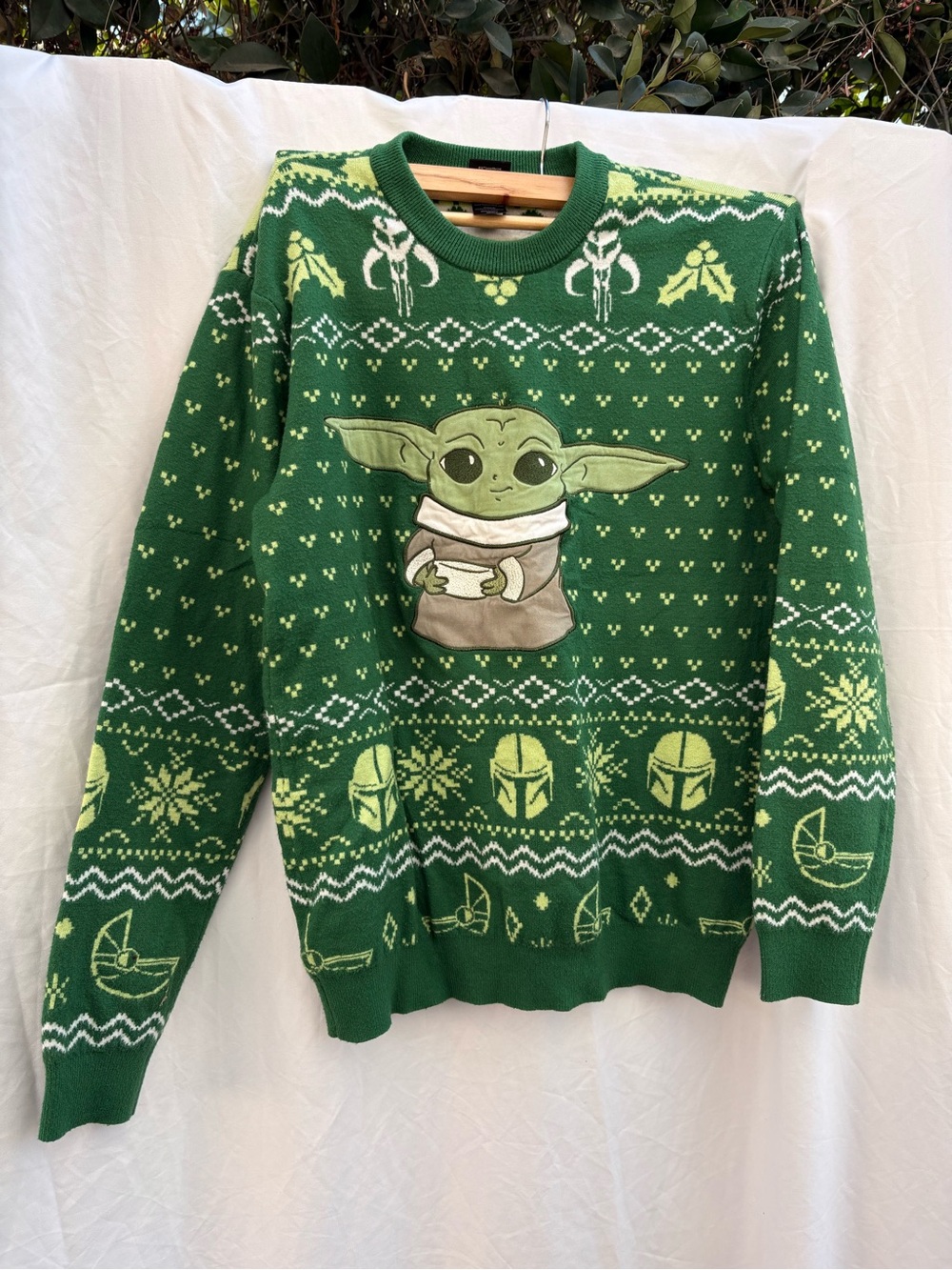Men's Green The Mandalorian 'Grogu' Holiday Sweater XS